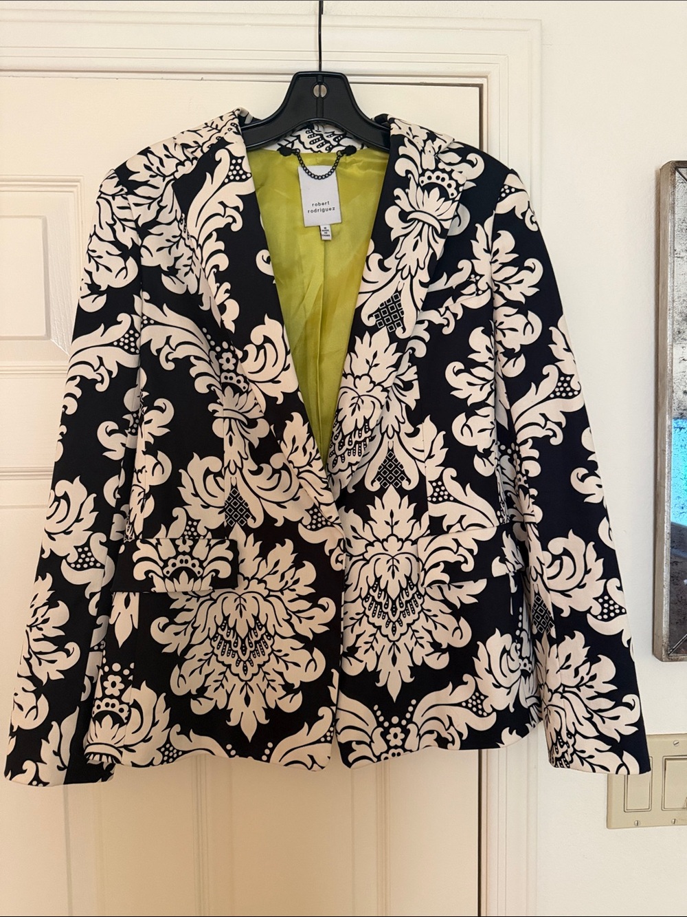 Robert Rodriguez Black and White Floral-Print Blazer